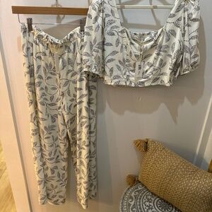 Z supply Portia vine top and Sorrento vine  pant in sandstone